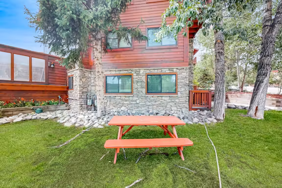 Pine Ridge Condominiums