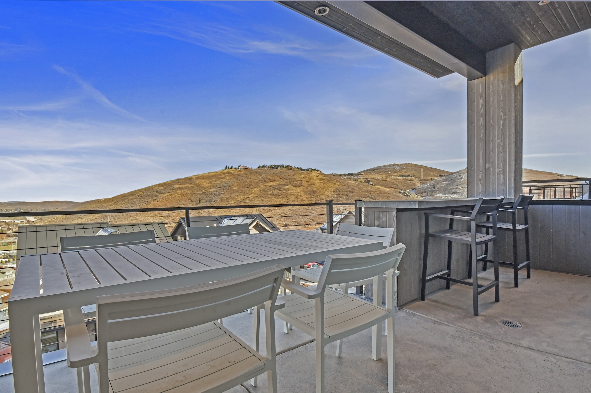 Japandi Slopeside Retreat