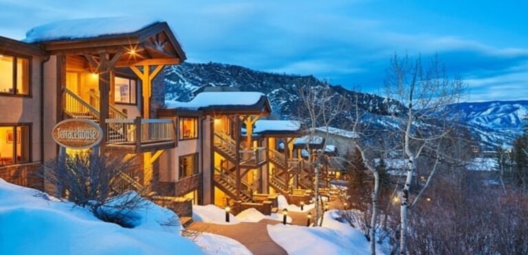 Save up to 30% on lodging