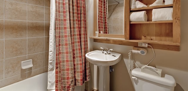 Red Hawk Lodge