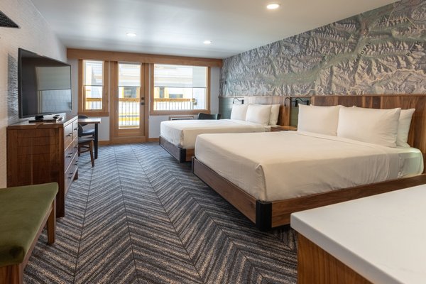 Hotel Canoe and Suites