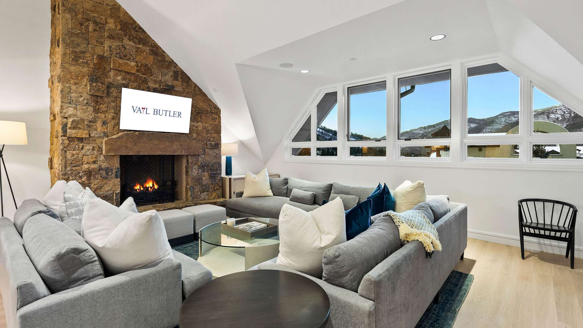 Luxurious Solaris Penthouse