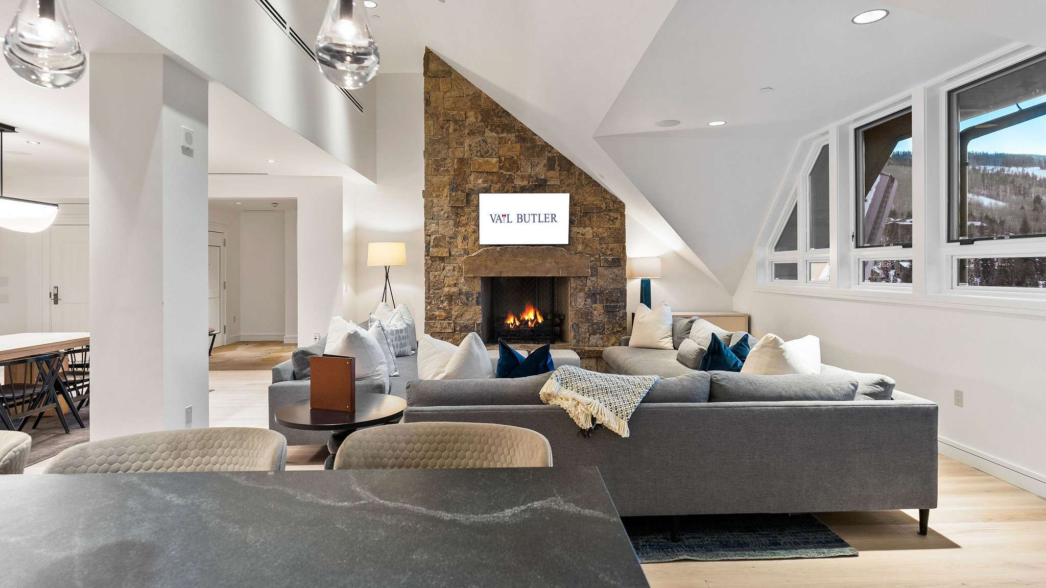 Luxurious Solaris Penthouse