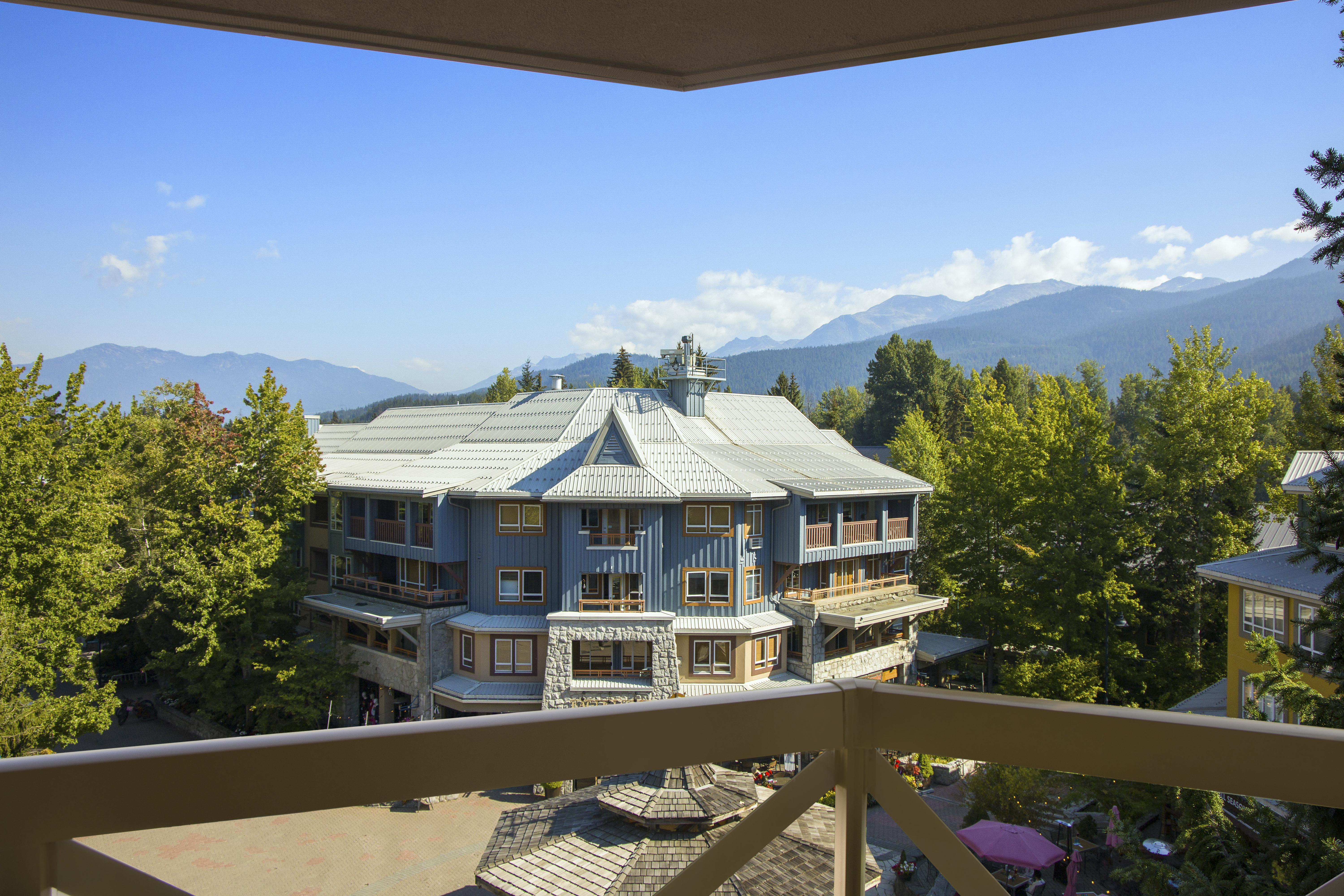 Delta Hotels by Marriot Whistler Village Suites