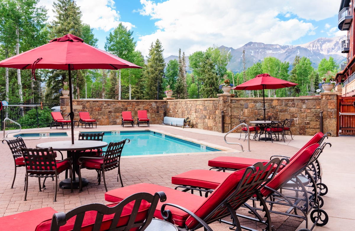 Bear Creek Lodge