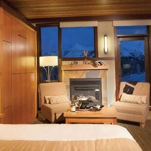 Sunshine Mountain Lodge