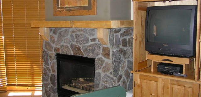 Red Hawk Lodge