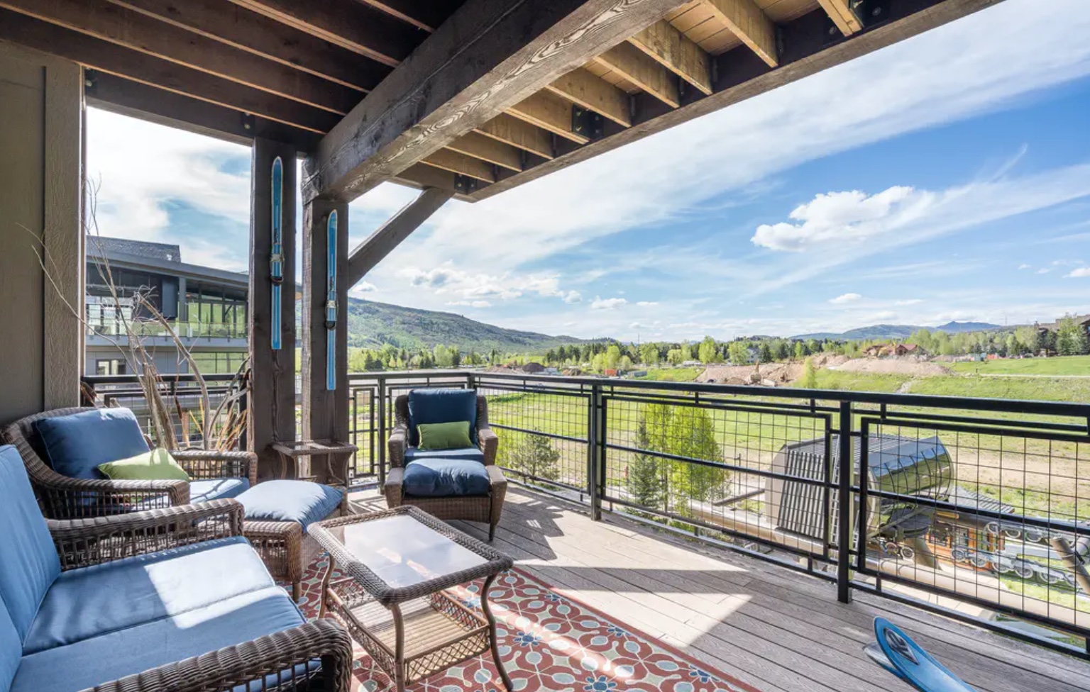 Trailhead Lodge