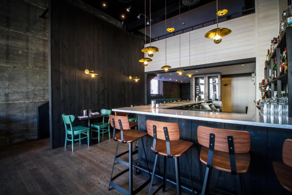 Eleven Revelstoke Lodge