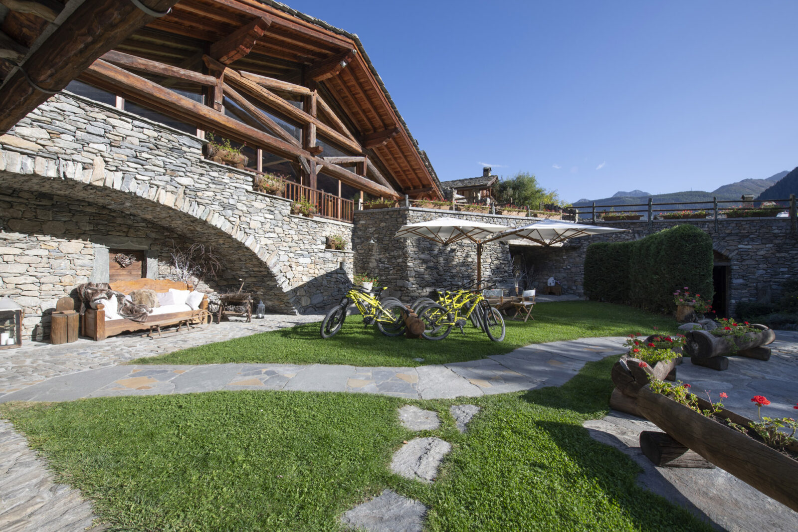 Au Coeur Des Neiges Resort