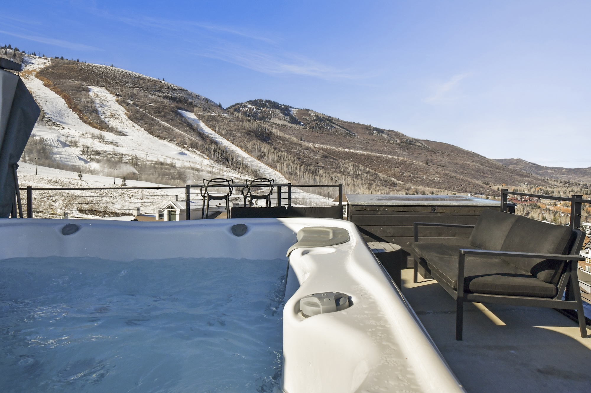 Japandi Slopeside Retreat