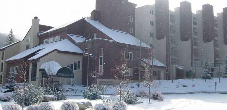 Save up to 40% on lodging