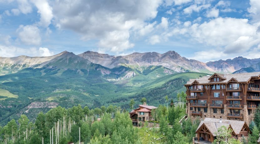 Penthouses at the Peaks