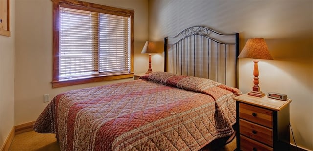 Red Hawk Lodge