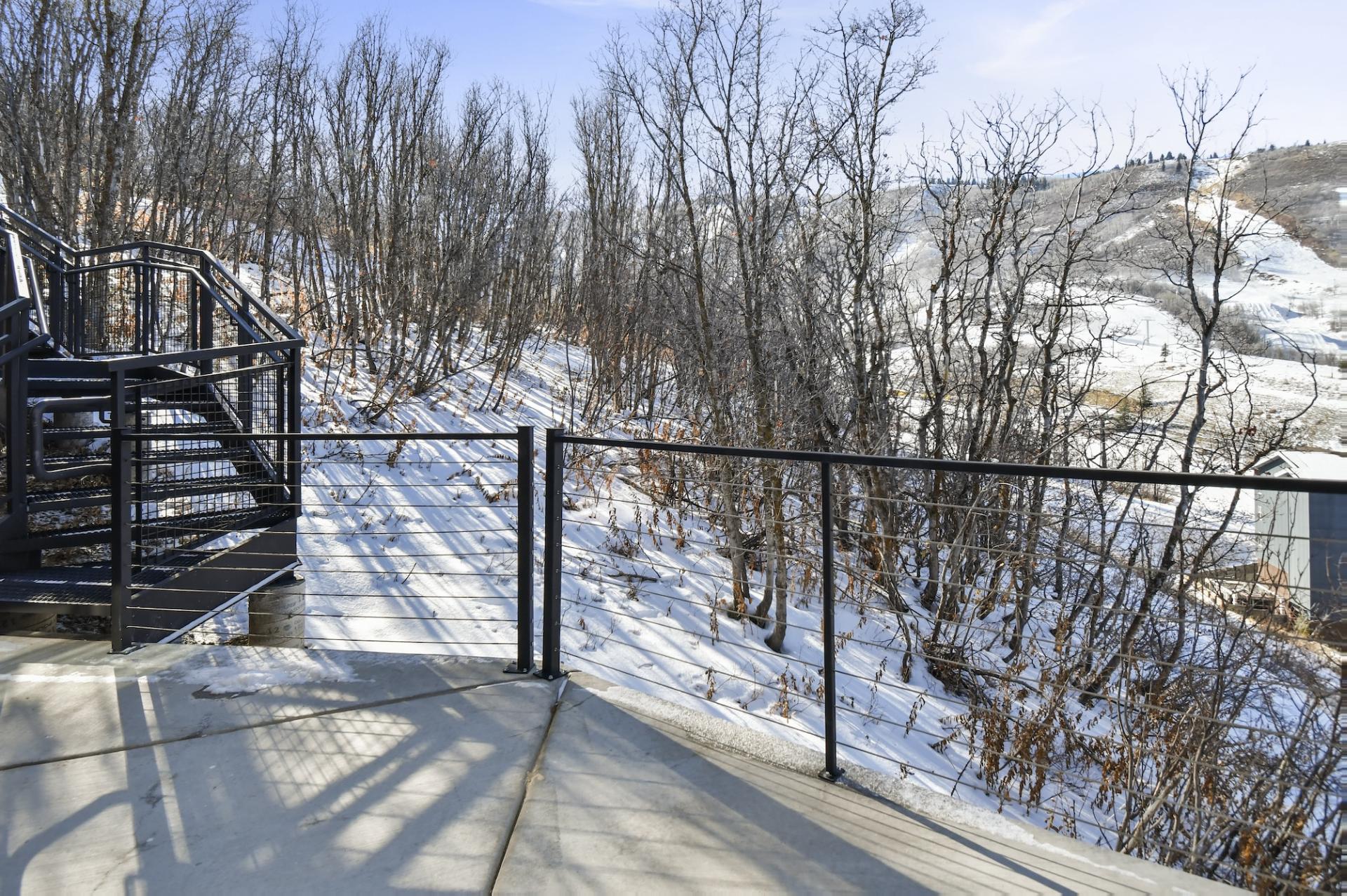 Japandi Slopeside Retreat