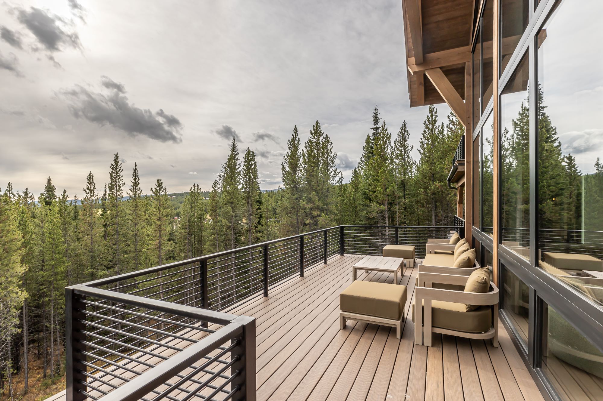 Skylark Chalet