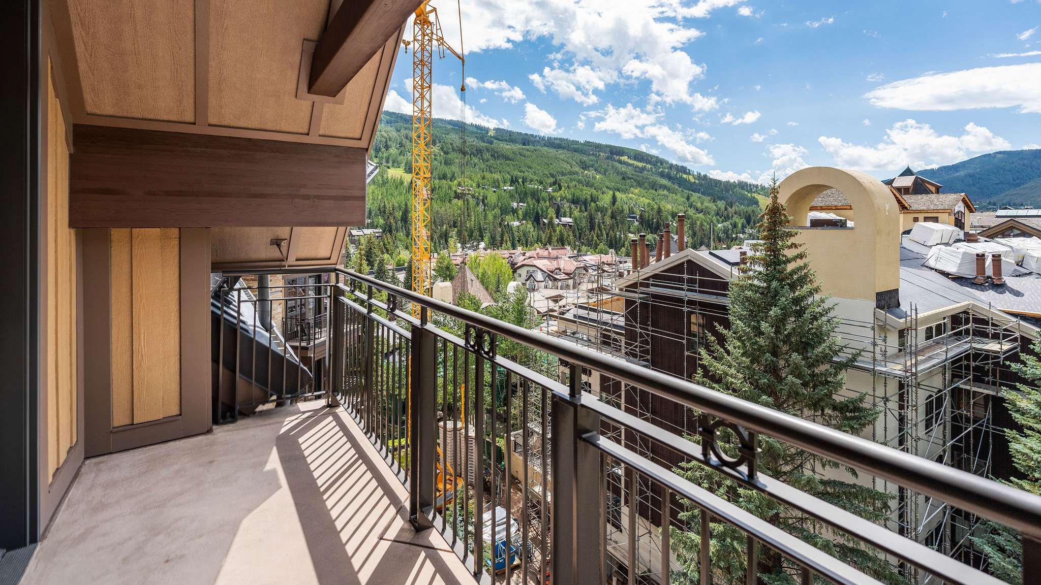 Luxurious Solaris Penthouse