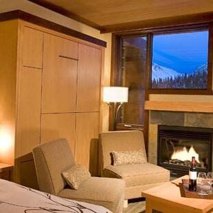 Sunshine Mountain Lodge