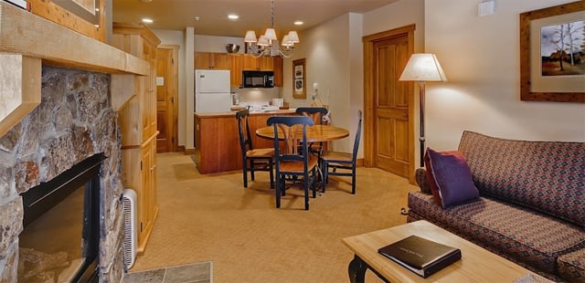 Red Hawk Lodge