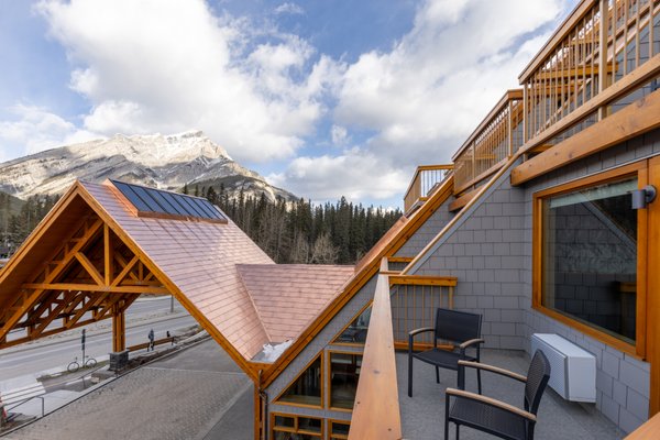 Hotel Canoe and Suites
