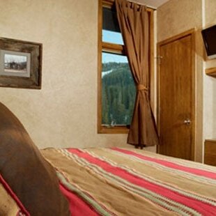 River Bank Lodge