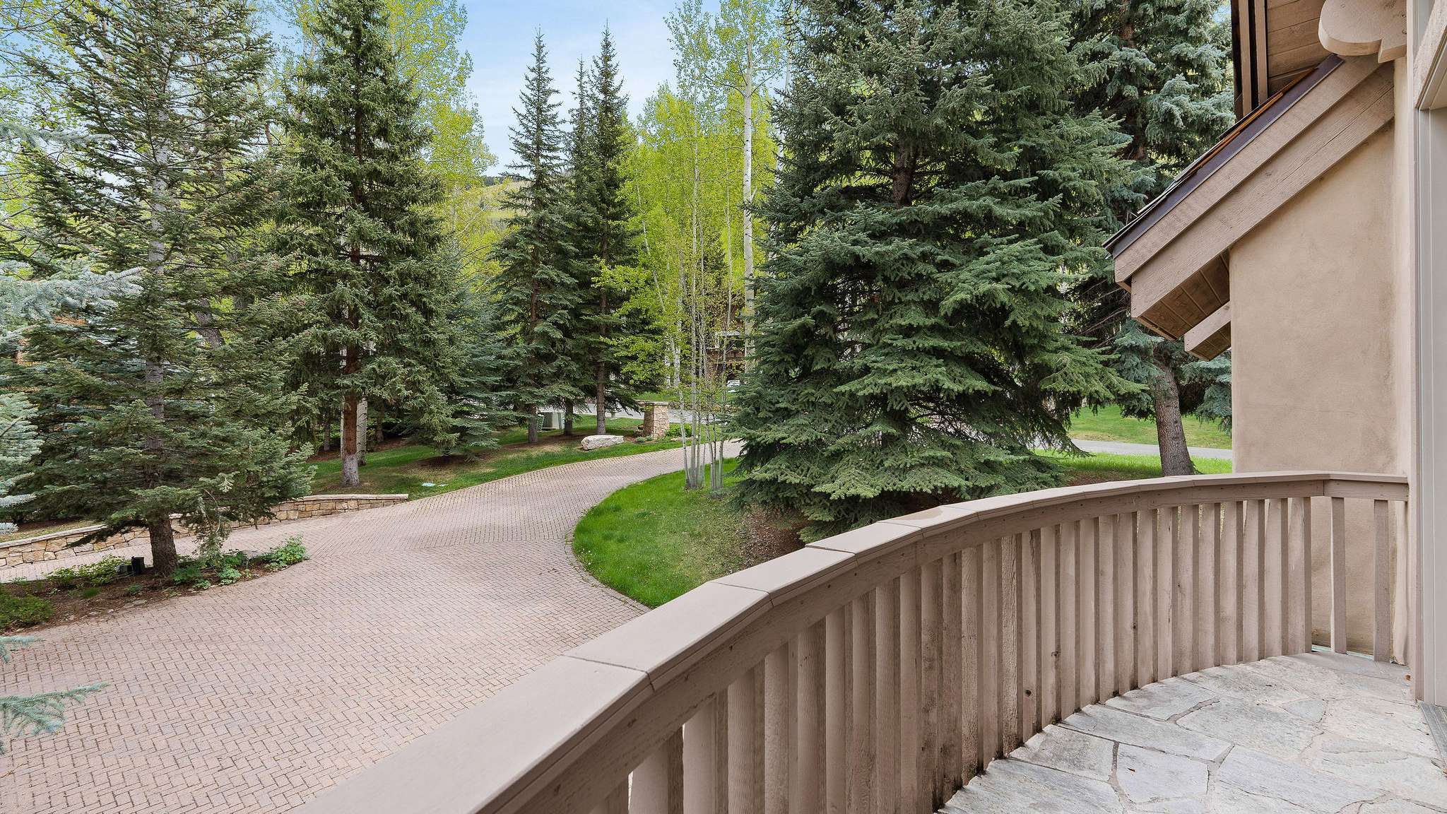 Lynx Lodge