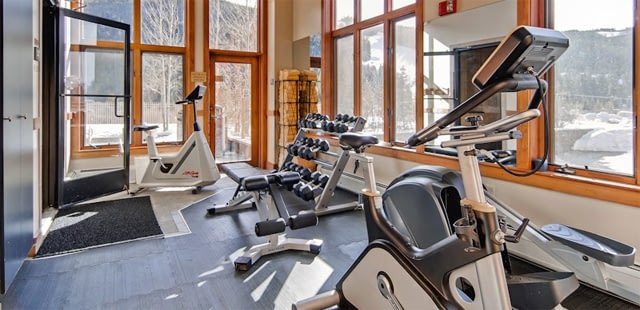 Red Hawk Lodge
