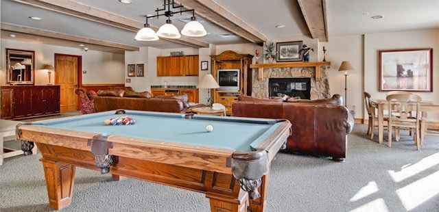 Red Hawk Lodge
